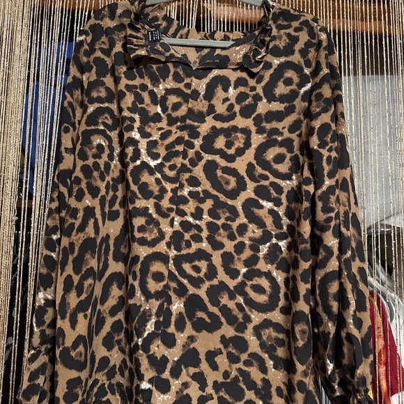 Top - Picture 2 of 3